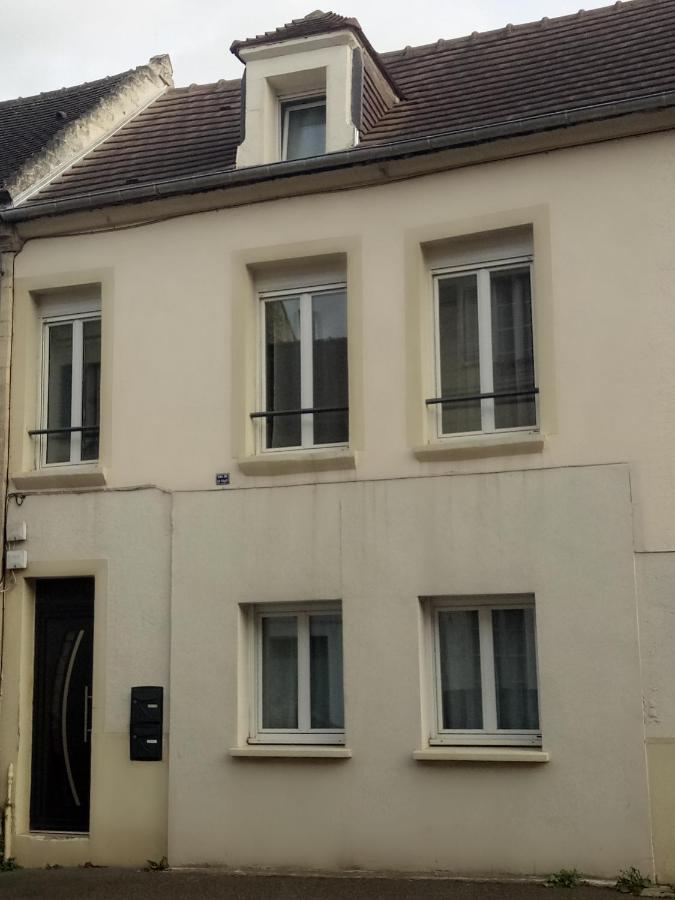 Charmant Appartement Proche Du Centre Ville Caen Exterior foto